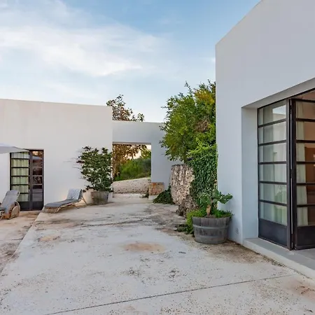 Trullo Santa Pazienza 6&3, Emma