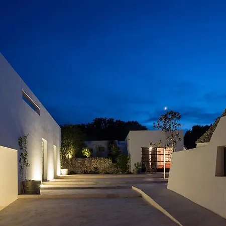 Villa Trullo Santa Pazienza 6&3, Emma *