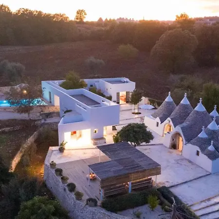Trullo Santa Pazienza 6&3, Emma *