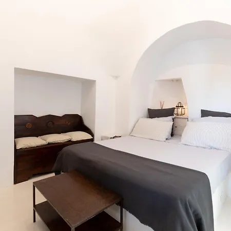 Trullo Santa Pazienza 6&3, Emma *